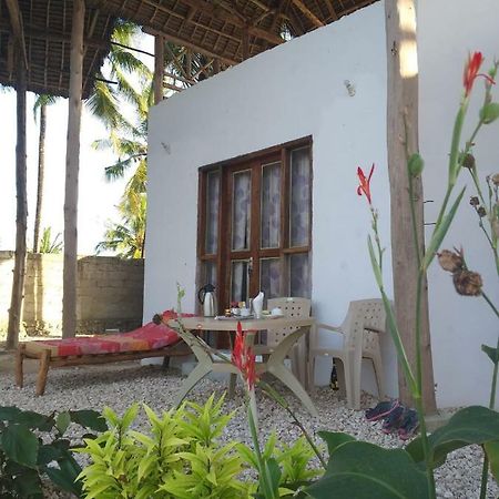 Malik Villa-Matemwe Bnb And Restaurant Eksteriør billede